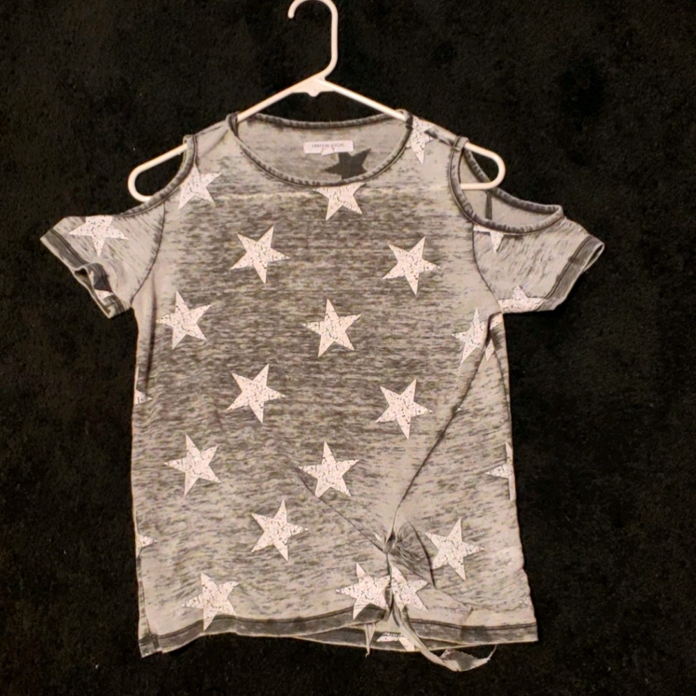 Gray off the shoulder kids tee shirt